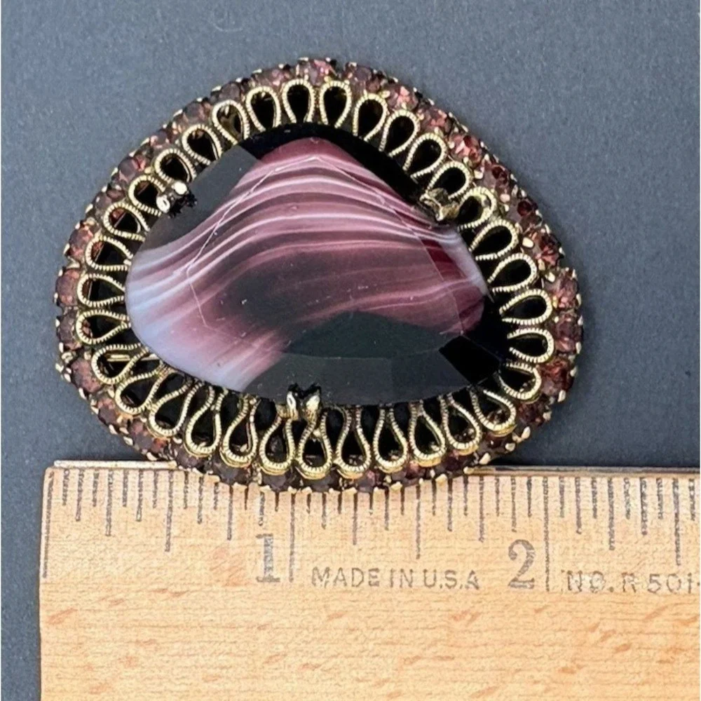 Vintage Purple Banded Glass & Rhinestones‎ Brooch w/ Gold Tone Filigree 2